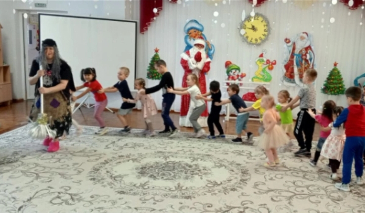 "Прощание с елочкой" "Прощание с елочкой".